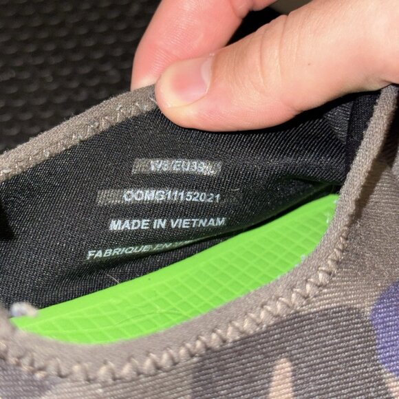 OOFOS OOmg eeZee Low White Blue Camo Women Slip On Recovery Comfort Shoes Size 8 - Picture 8 of 8